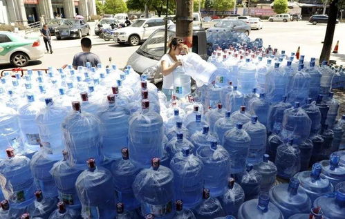 桶裝水免費(fèi)喝一年,顧客占了大便宜,廠家也年賺千萬,誰虧了