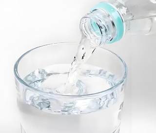 我國(guó)飲用純凈水行業(yè)新一輪營(yíng)銷戰(zhàn)開啟 短期內(nèi)市場(chǎng)價(jià)格或?qū)⒊袎?一超多強(qiáng)格局穩(wěn)固