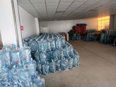 清水山泉純凈水,新客戶買水票送飲水機(jī)送水桶裝水礦泉水